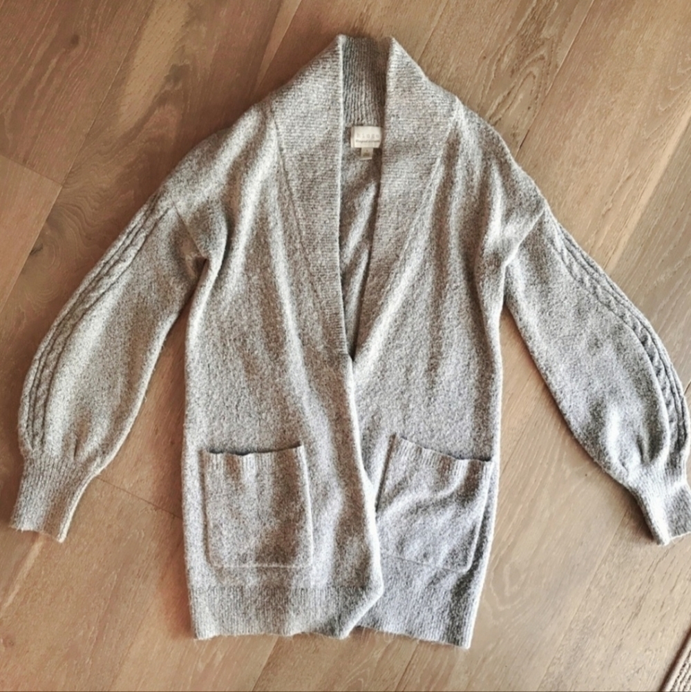Hinge Oversized Open Cardigan Sweater Balloon Sleeves Women's XS Grey Fuzzy EUC